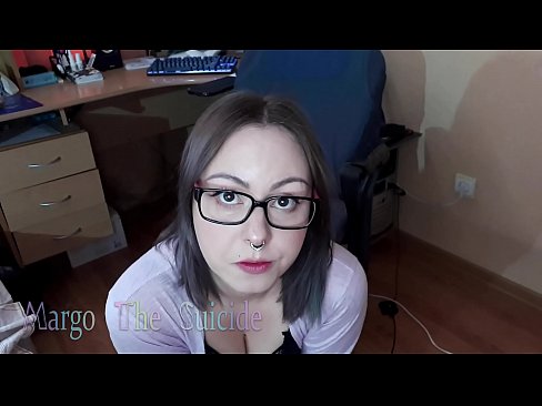 ❤️ Sexy Girl with Glasses Sucks Dildo Deeply on Camera ❤❌ Porno anale à noi ❌️❤